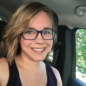 Meet your Posher, Hannah